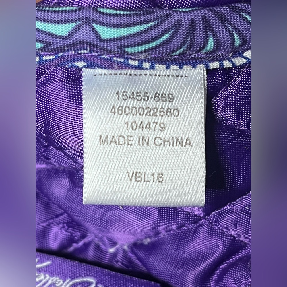Vera Bradley Lilac Tapestry Small‎ Crossbody Shoulder Quilted Bag 8”by 6” - Picture 4 of 6